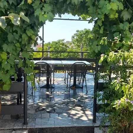 Karmen Apartament Kampor