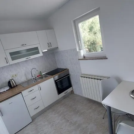 Apartament Karmen Kampor